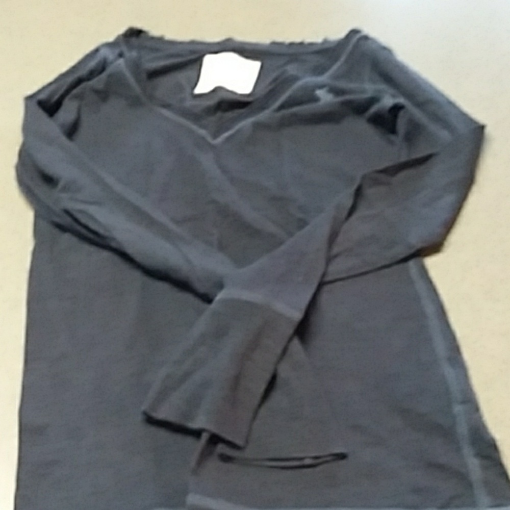 Shirt - Picture 3 of 4
